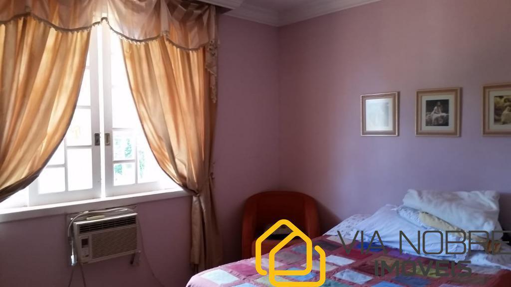 Casa, Estoril, 4 Quartos, 20 Vagas, 2 Suítes