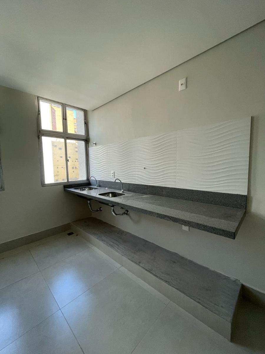 Apartamento, Centro, 2 Quartos, 0 Vaga, 1 Suíte