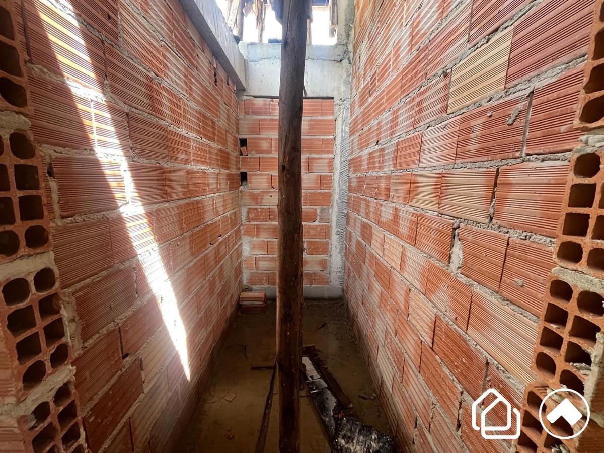 Casa, Buritis, 4 Quartos, 3 Vagas, 1 Suíte