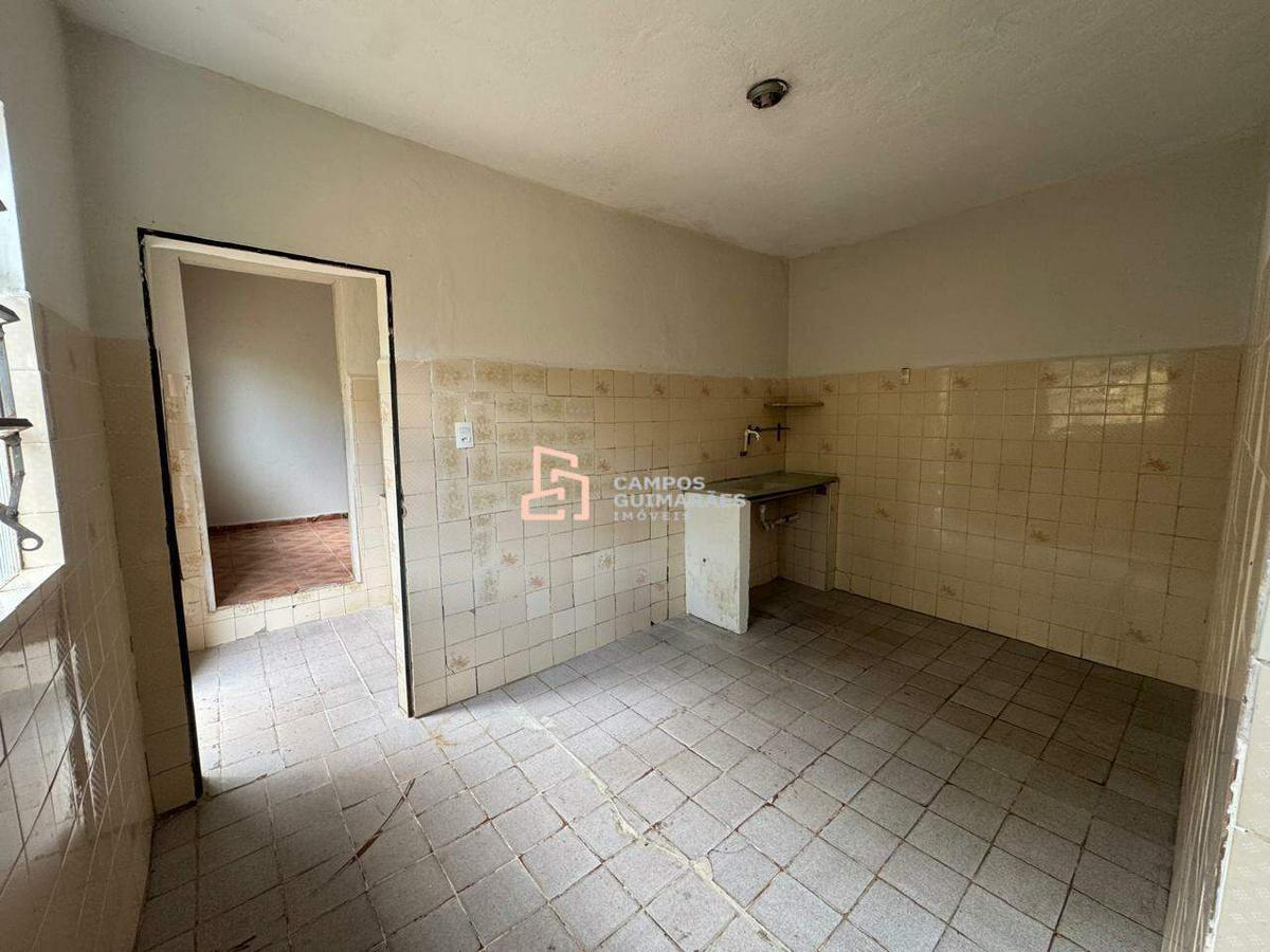 Casa, Petrópolis (barreiro), 2 Quartos, 1 Vaga