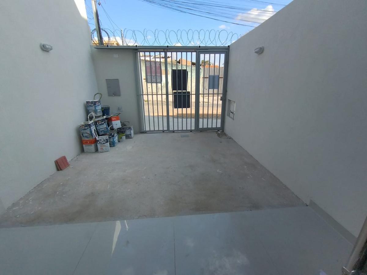 Casa, Rio Branco, 2 Quartos, 1 Vaga, 2 Suítes