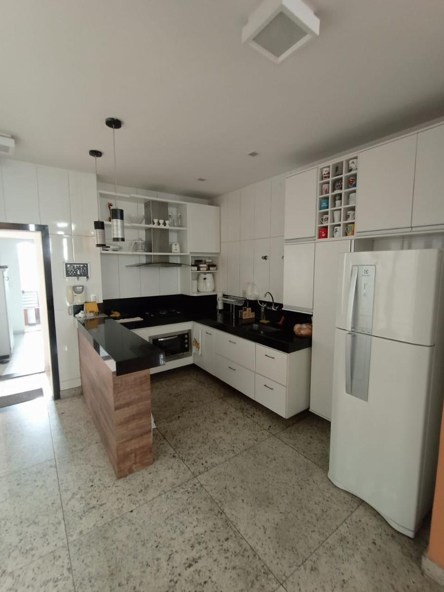 Casa, Paquetá, 3 Quartos, 2 Vagas, 1 Suíte