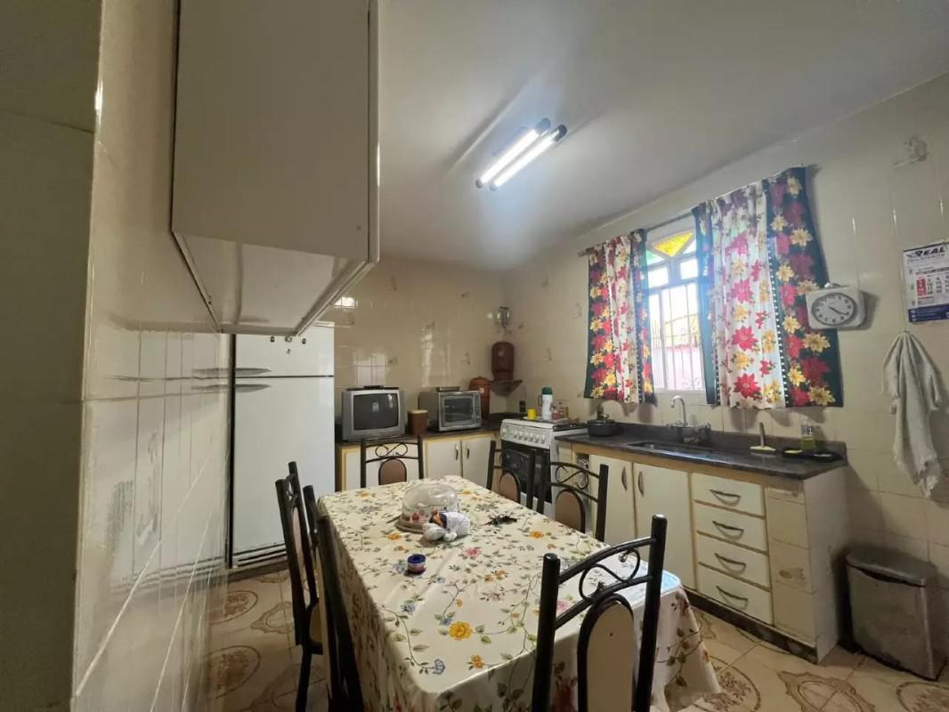 Casa, Barreiro, 5 Quartos, 4 Vagas, 1 Suíte