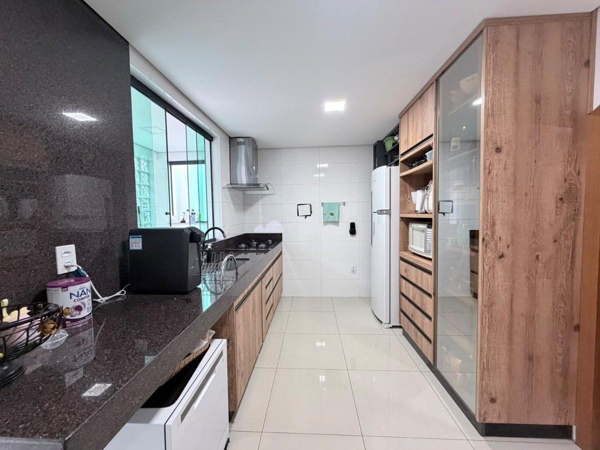 Casa, Jardim Atlântico, 3 Quartos, 3 Vagas, 1 Suíte