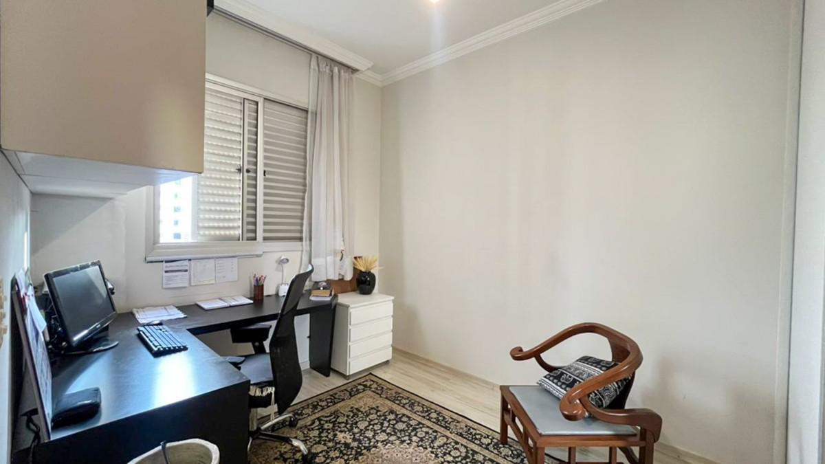 Apartamento, Estoril, 3 Quartos, 2 Vagas, 1 Suíte
