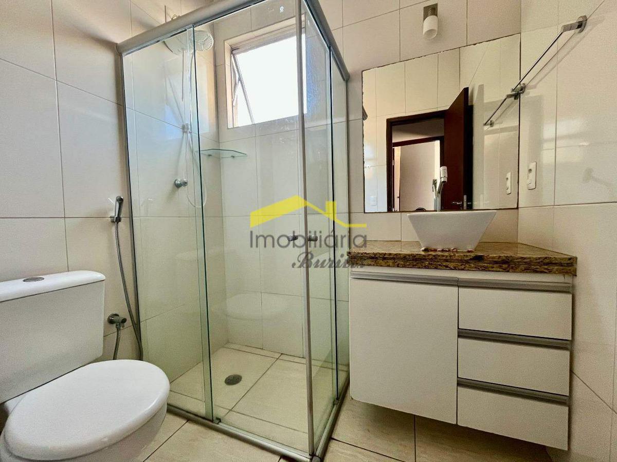 Apartamento, Estoril, 3 Quartos, 1 Vaga