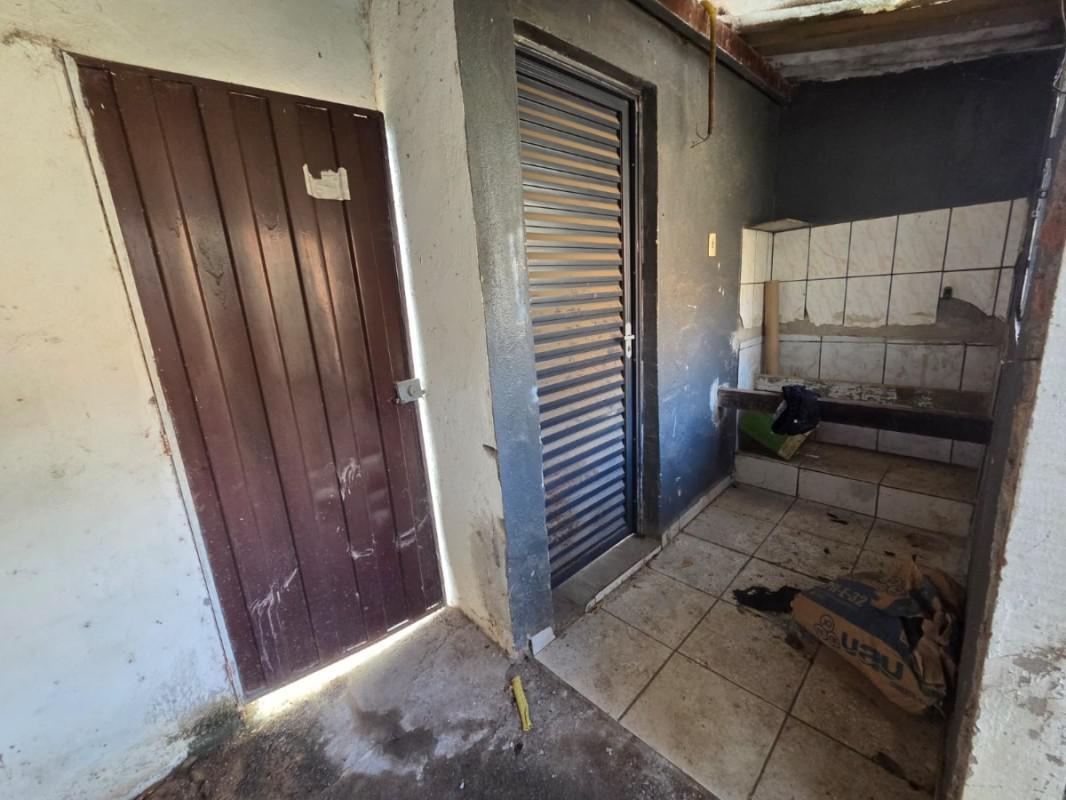 Casa, Coqueiros, 2 Quartos, 6 Vagas