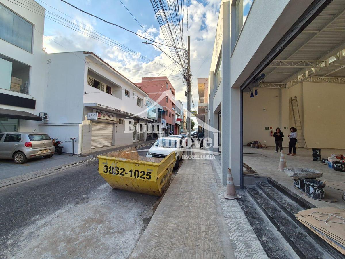 Andar, Centro, 0 Quarto, 0 Vaga