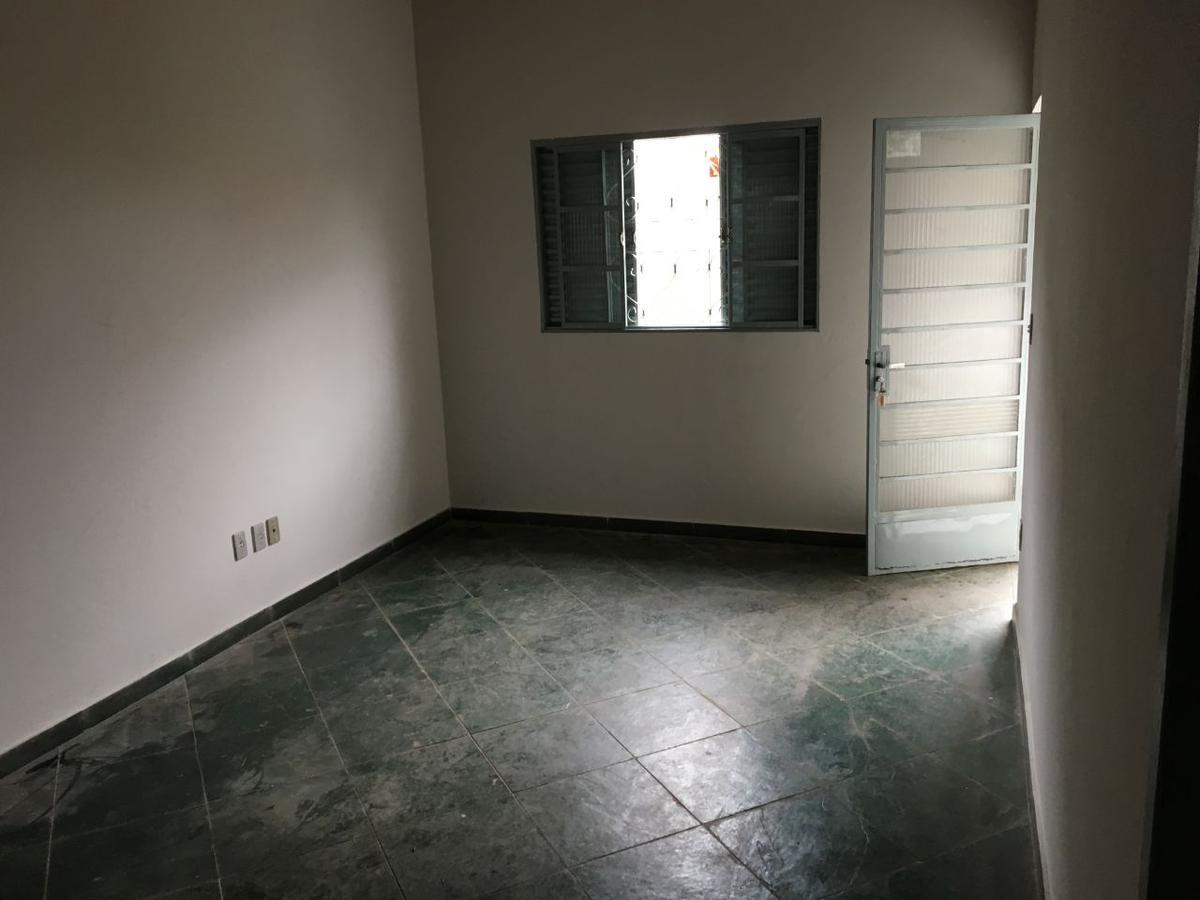 Casa, Centro, 2 Quartos, 1 Vaga