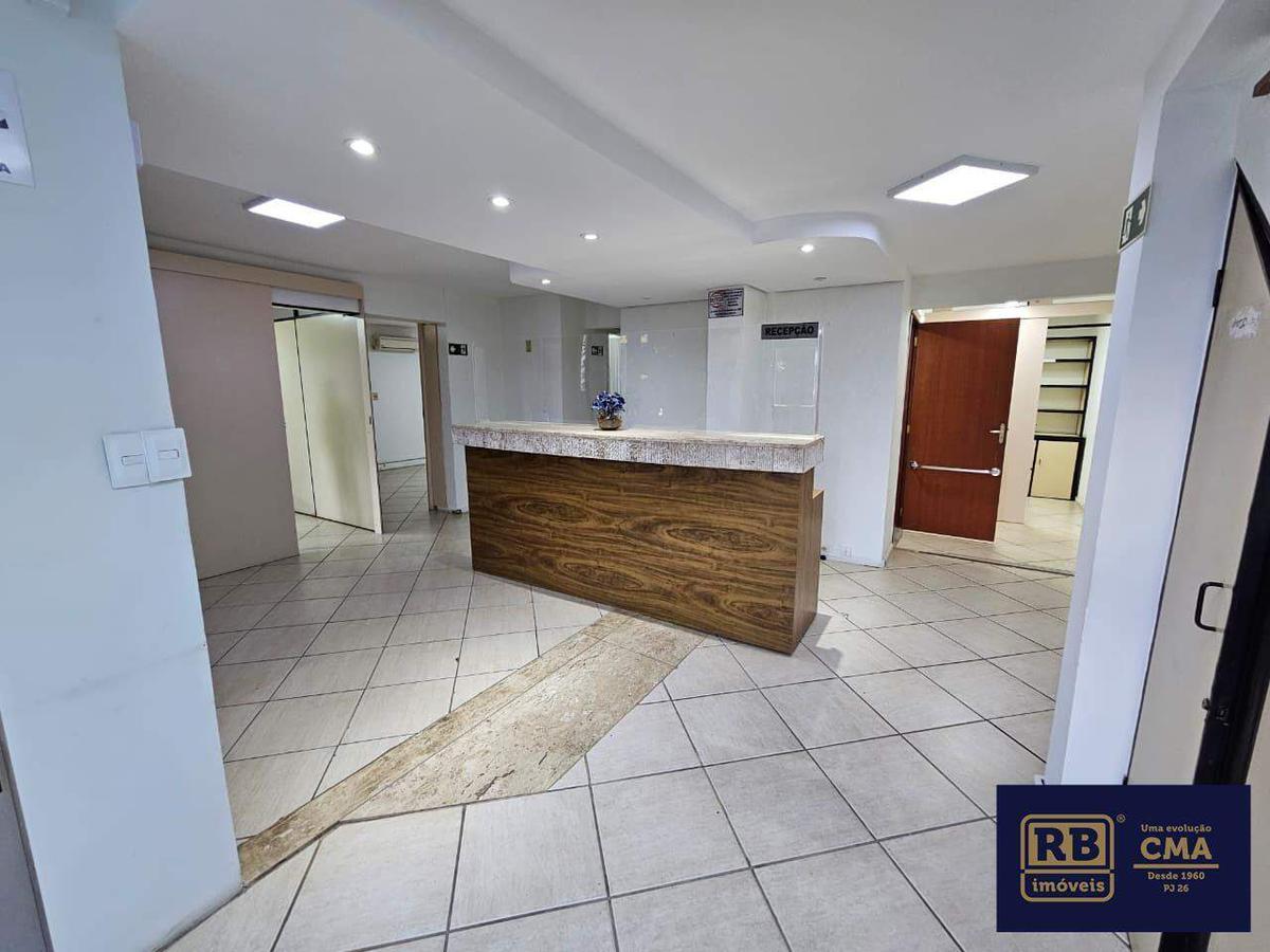 Sala, Barro Preto, 0 Quarto, 4 Vagas