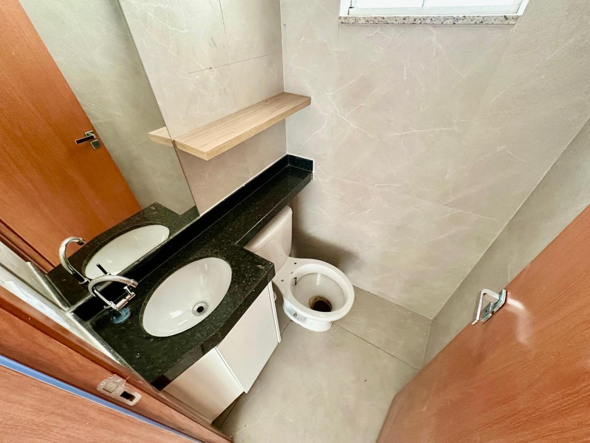 Casa, Piratininga (venda Nova), 2 Quartos, 1 Vaga, 2 Suítes