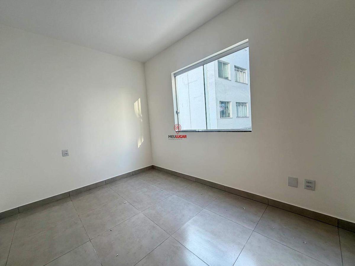 Apartamento, Petrópolis (barreiro), 2 Quartos, 1 Vaga, 1 Suíte