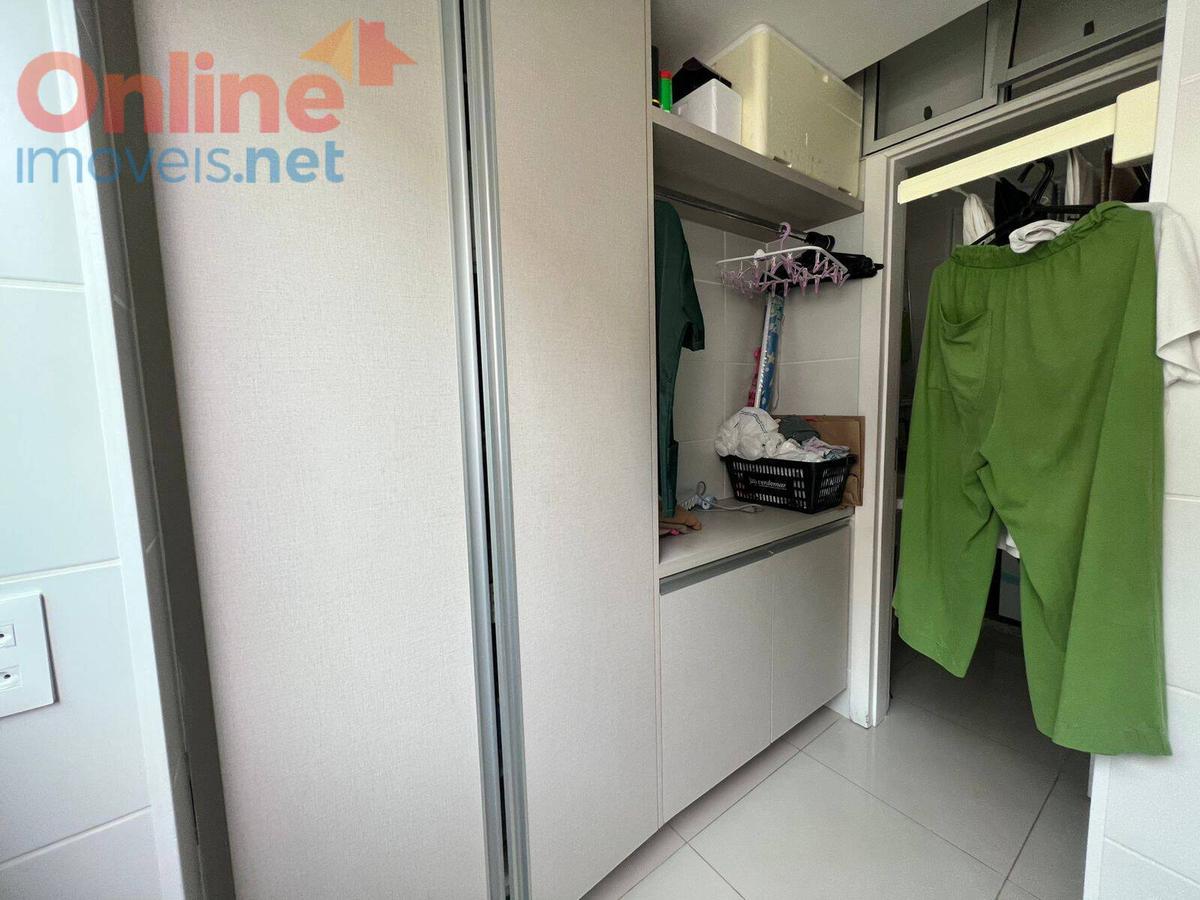 Apartamento, Sagrada Família, 3 Quartos, 0 Vaga, 1 Suíte