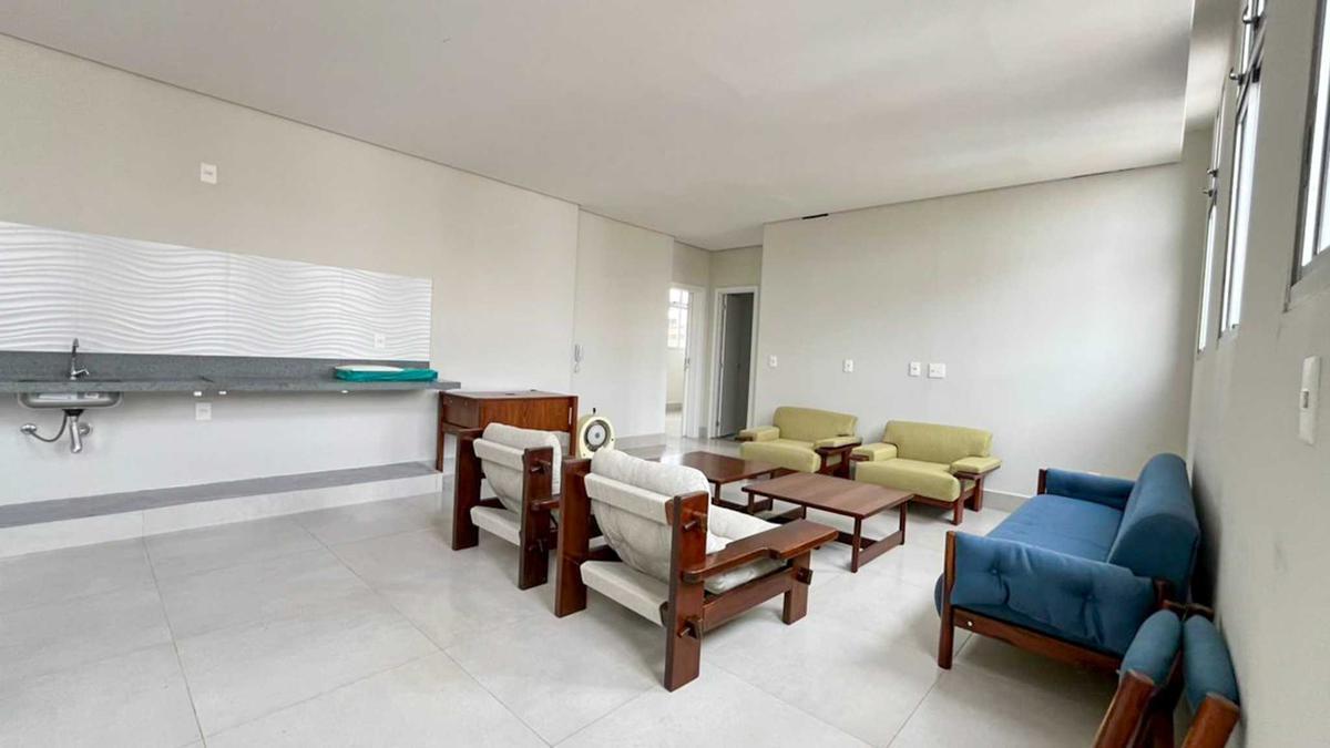 Cobertura, Centro, 2 Quartos, 0 Vaga, 4 Suítes