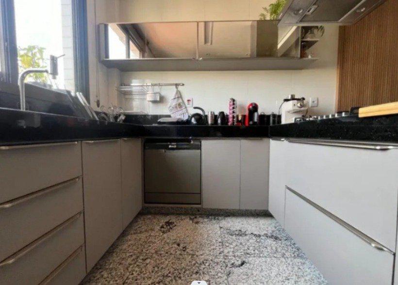 Cobertura, Itapoã, 4 Quartos, 8 Vagas, 2 Suítes