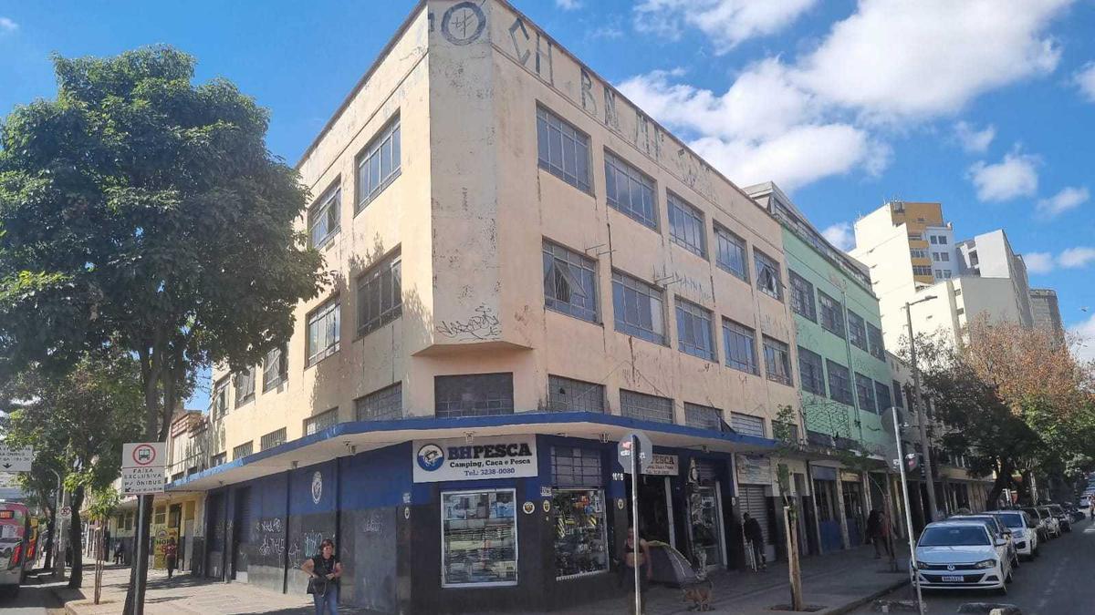 Prédio, Centro, 0 Quarto, 40 Vagas, 9 Suítes