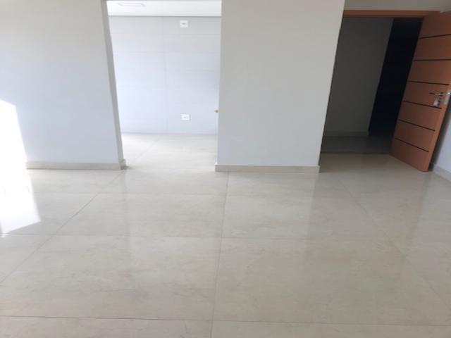 Apartamento, Sagrada Família, 2 Quartos, 2 Vagas, 1 Suíte