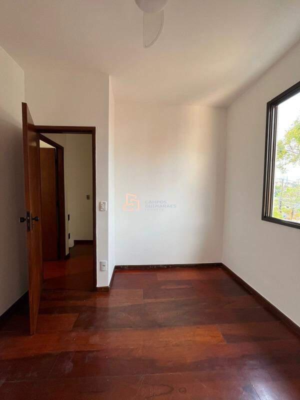 Casa, Castelo, 2 Quartos, 2 Vagas