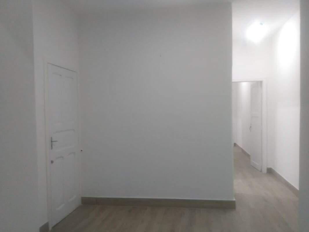 Casa, Floresta, 3 Quartos, 8 Vagas, 1 Suíte