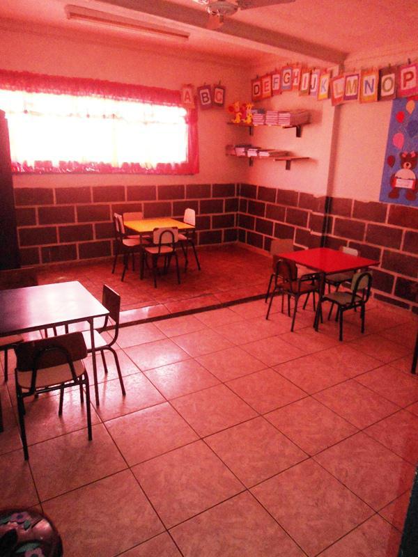 Casa Comercial, Jardim Riacho das Pedras, 14 Quartos, 0 Vaga