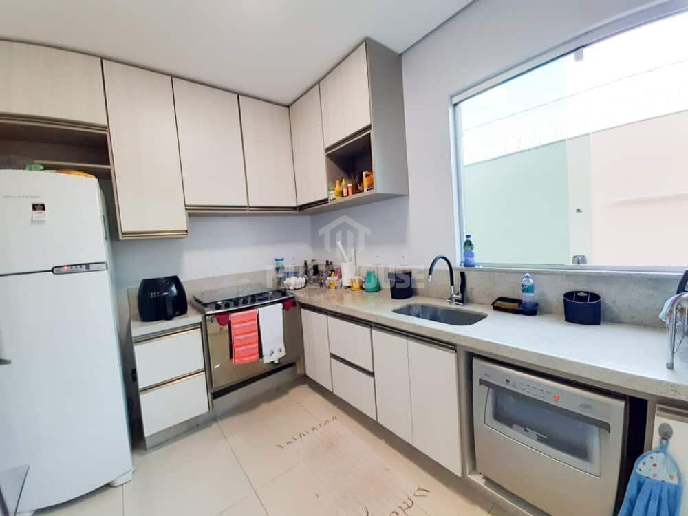 Casa, Trevo, 3 Quartos, 0 Vaga, 1 Suíte