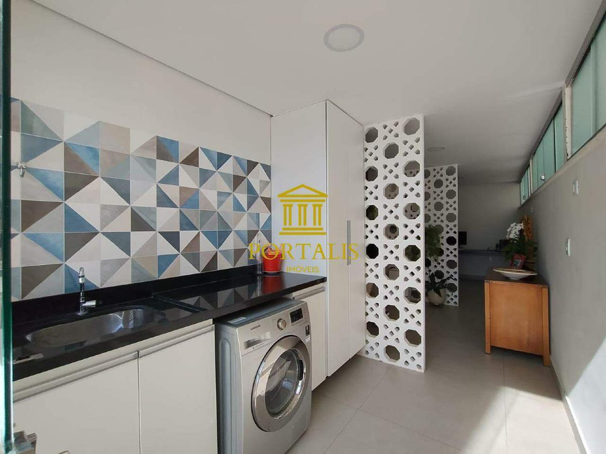 Apartamento, Colégio Batista, 3 Quartos, 2 Vagas, 1 Suíte