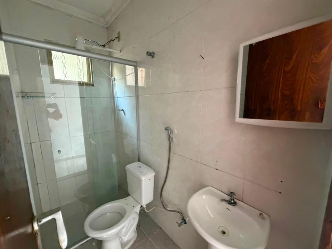 Casa, Industrial, 3 Quartos, 2 Vagas