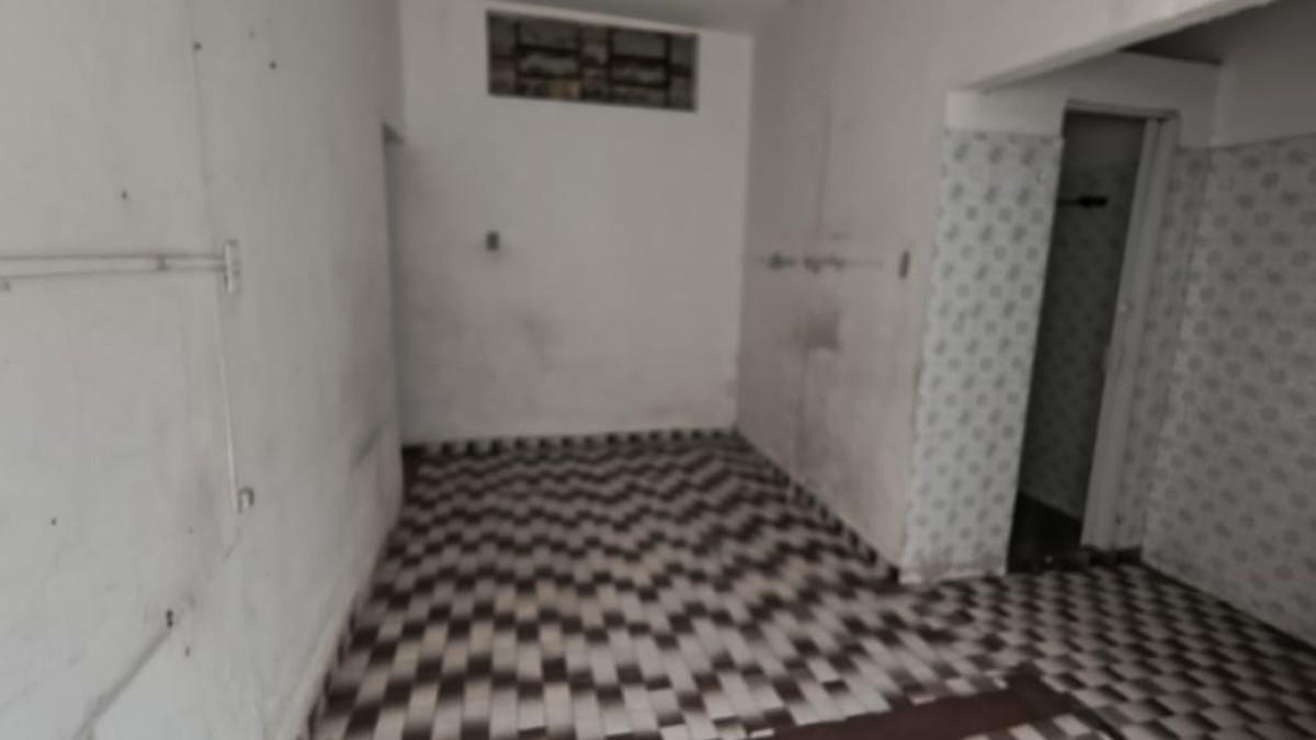 Casa, Industrial, 3 Quartos, 2 Vagas, 1 Suíte