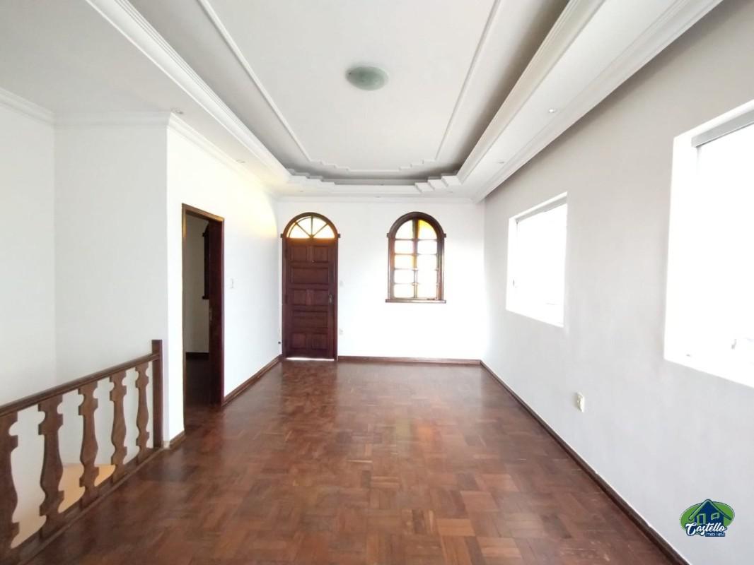 Casa, Concórdia, 4 Quartos, 2 Vagas, 1 Suíte