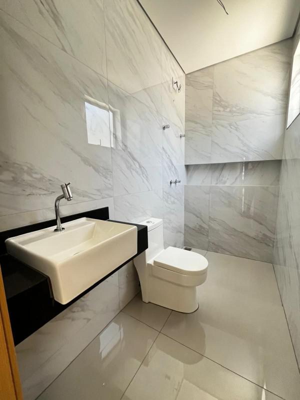 Casa, Europa, 3 Quartos, 3 Vagas, 1 Suíte