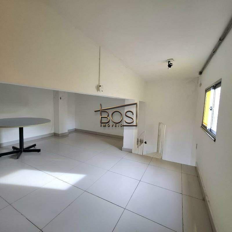 Andar, Savassi, 0 Quarto, 0 Vaga