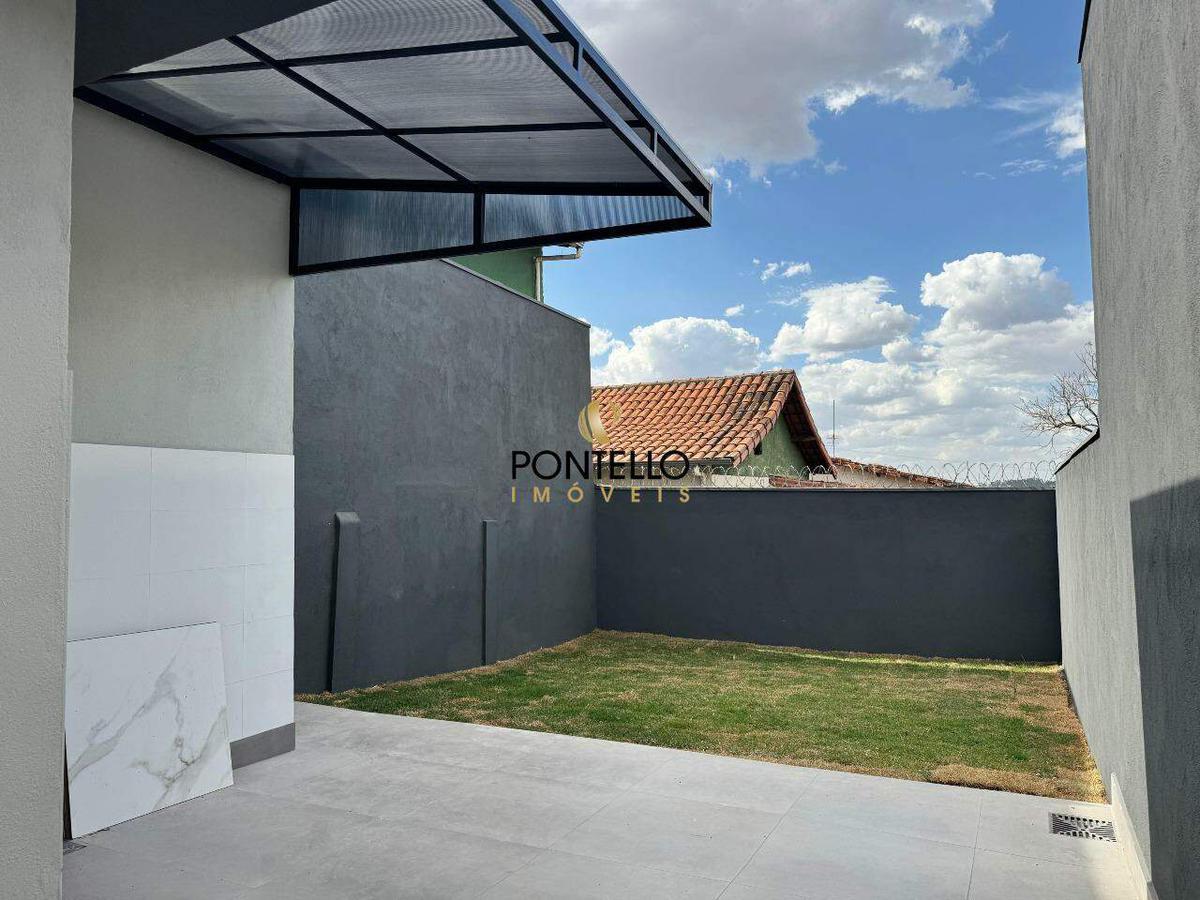 Casa, Indústrias, 3 Quartos, 2 Vagas, 1 Suíte
