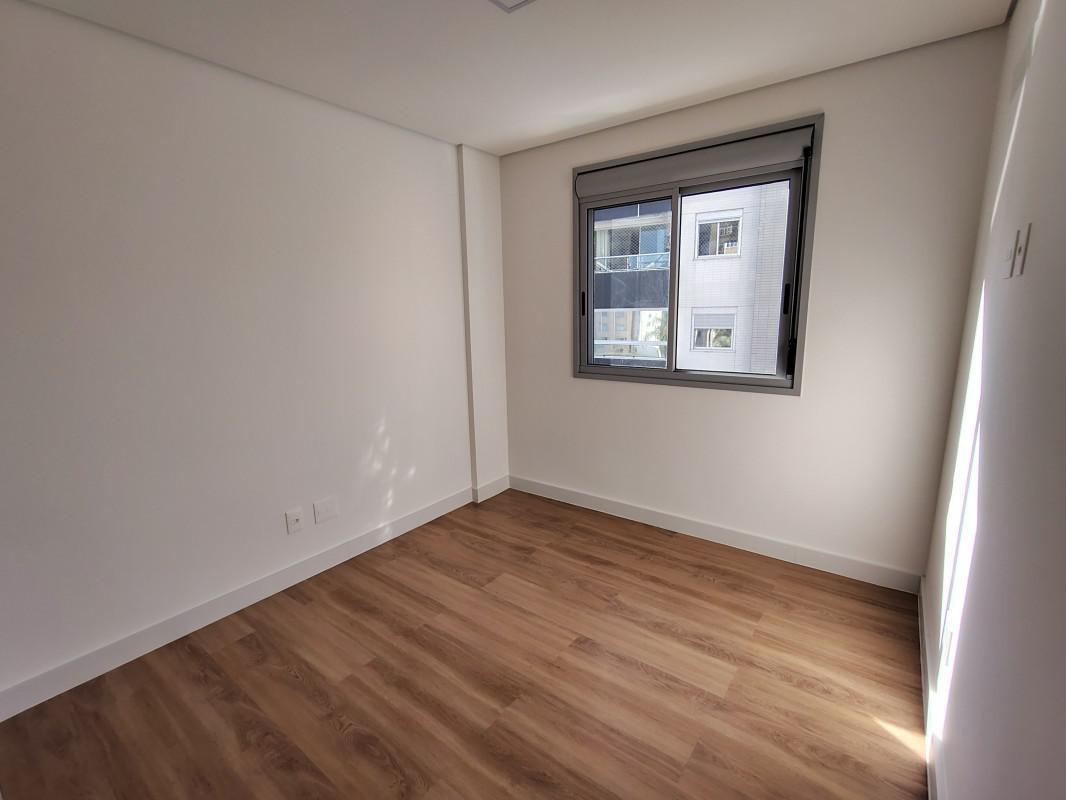 Apartamento, Sagrada Família, 3 Quartos, 2 Vagas, 1 Suíte