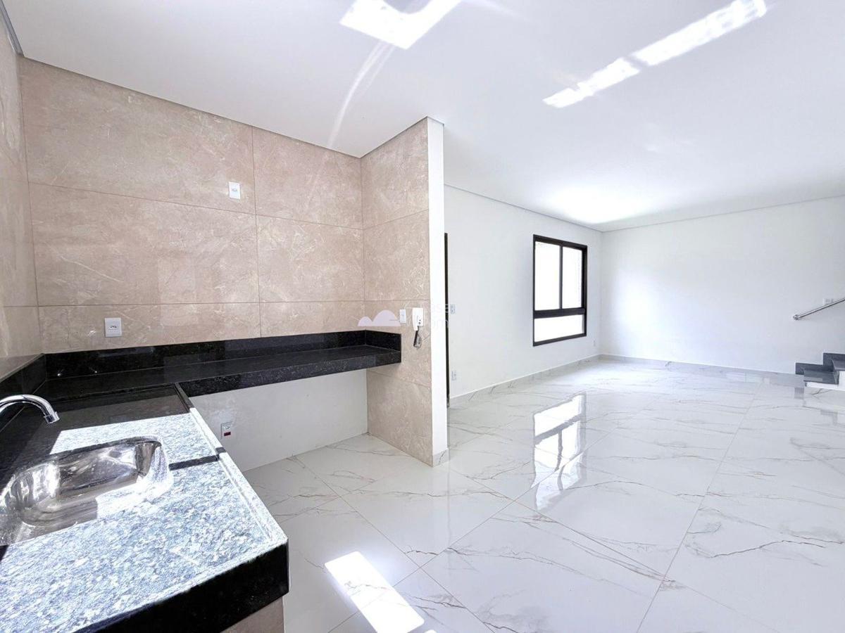 Casa, Trevo, 3 Quartos, 2 Vagas, 1 Suíte
