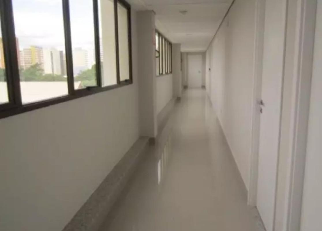 Sala, Barro Preto, 0 Quarto, 1 Vaga
