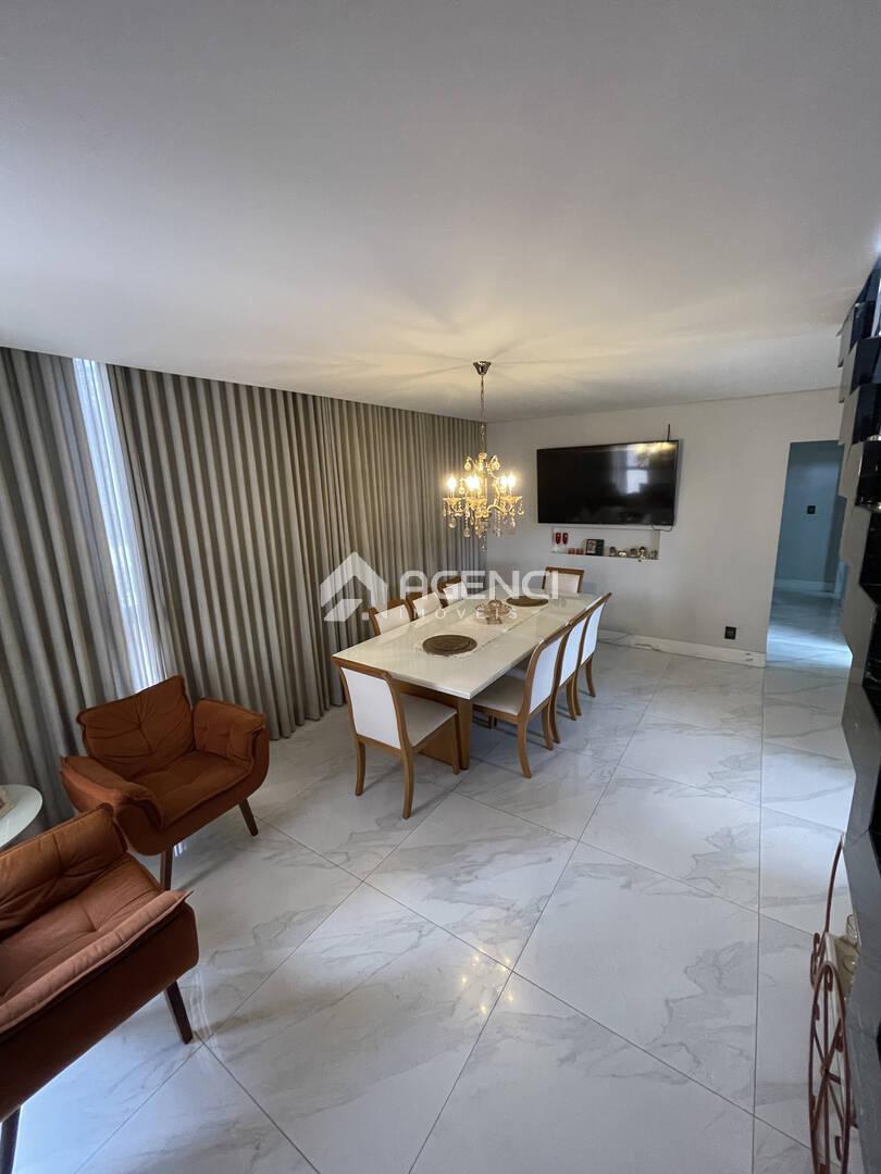 Apartamento, Cabral, 3 Quartos, 0 Vaga, 3 Suítes