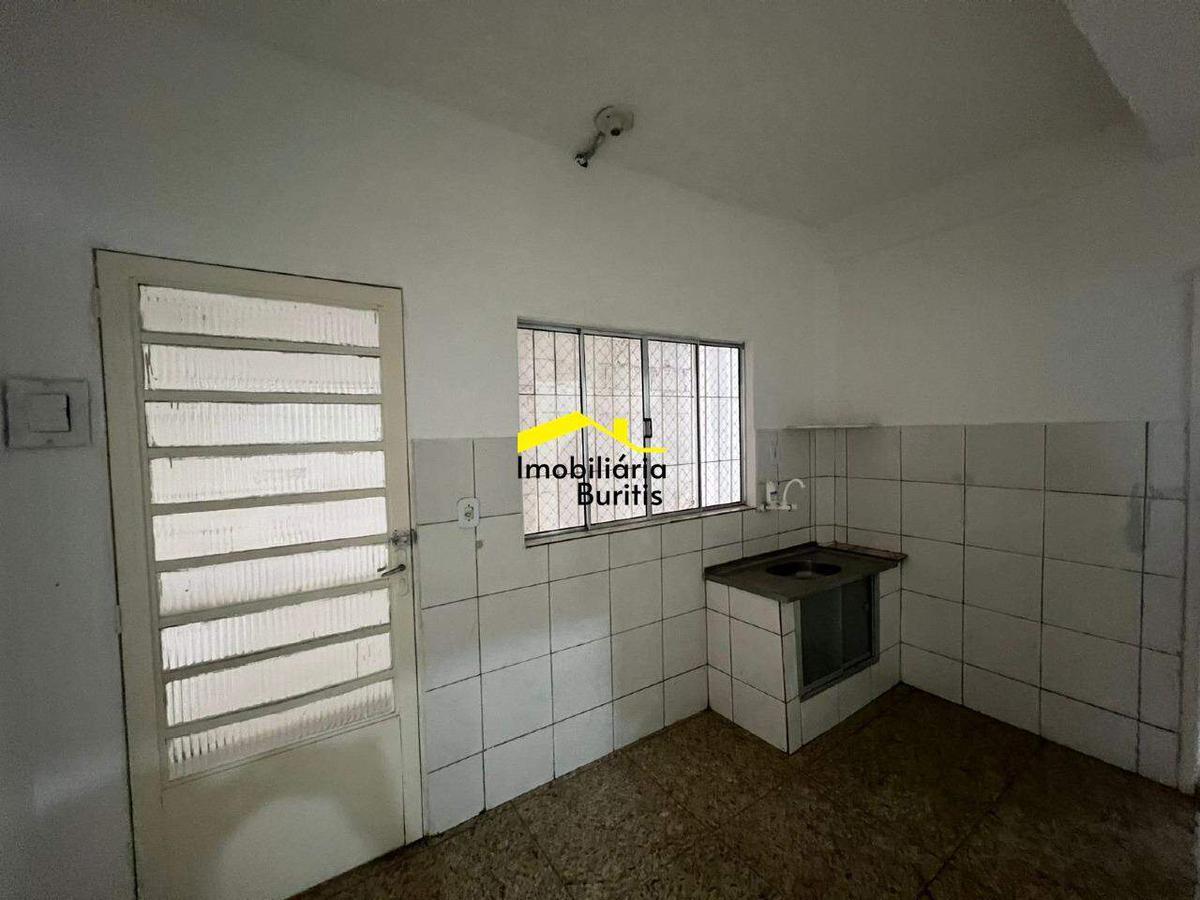 Quitinete, Palmeiras, 3 Quartos