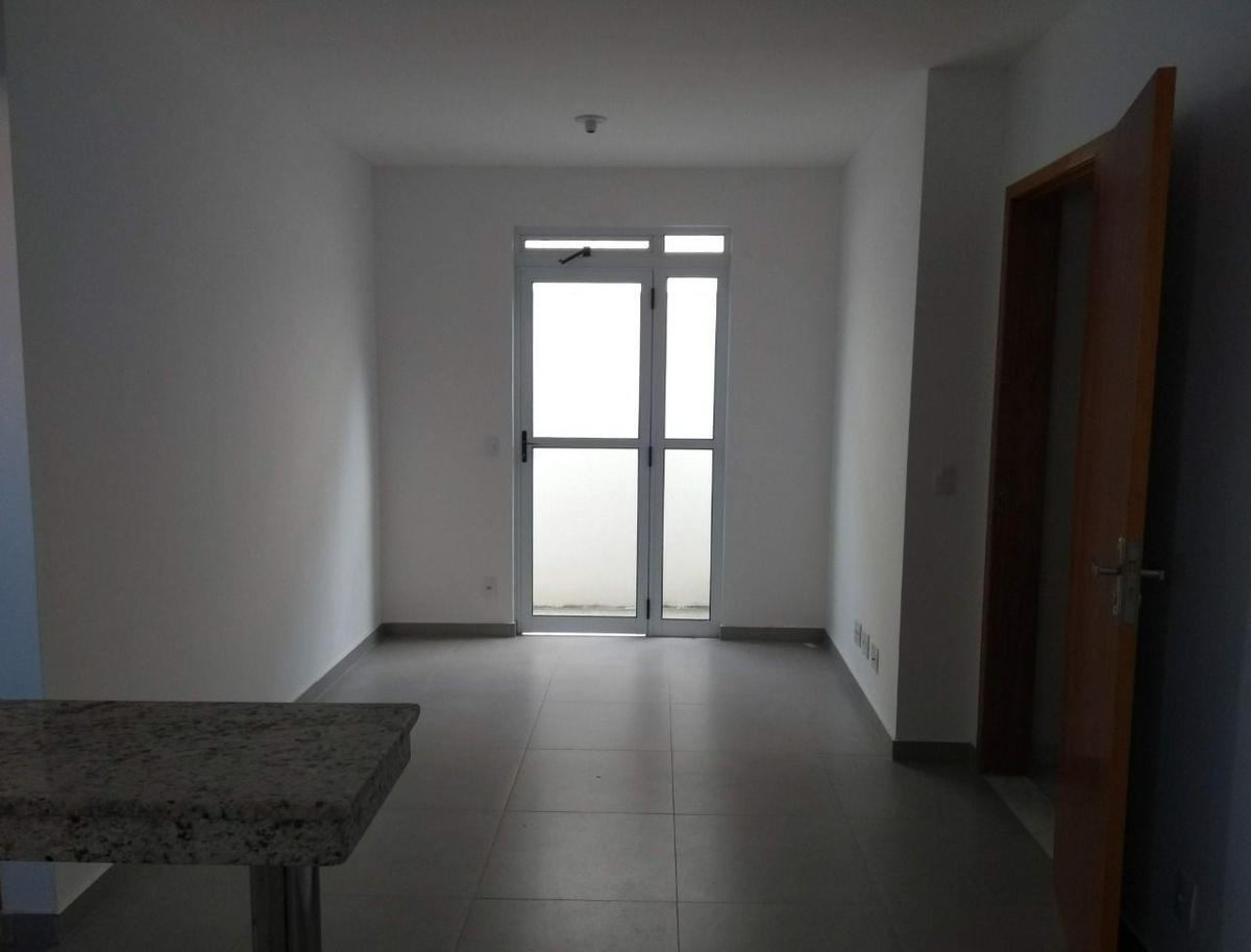 Apartamento, Arvoredo, 2 Quartos, 1 Vaga, 0 Suíte