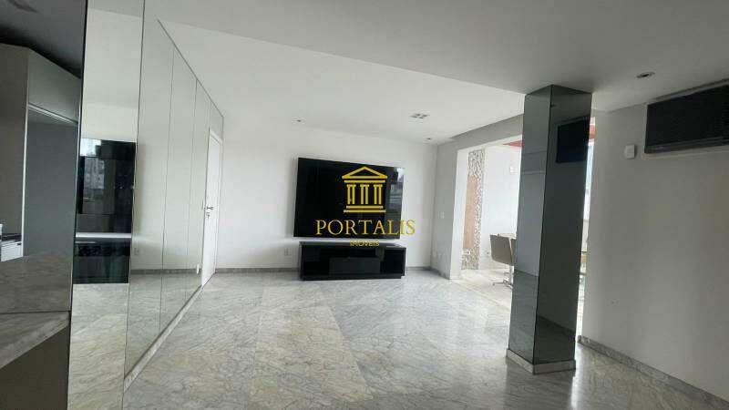 Cobertura, Funcionários, 3 Quartos, 2 Vagas, 1 Suíte