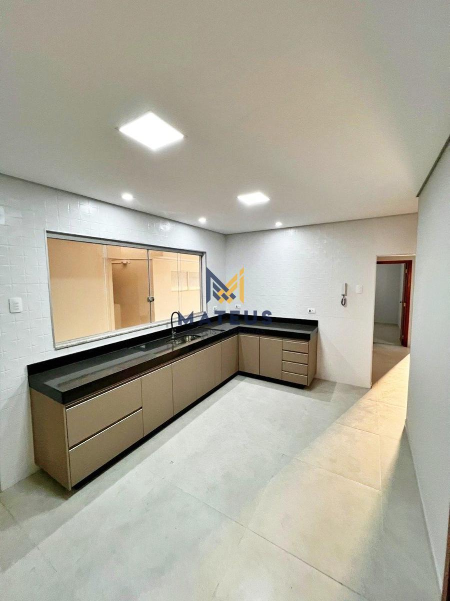 Galpão, Caiçaras, 0 Quarto, 0 Vaga