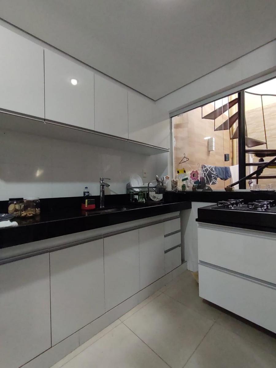 Casa, Vila das Flores, 4 Quartos, 2 Vagas, 1 Suíte
