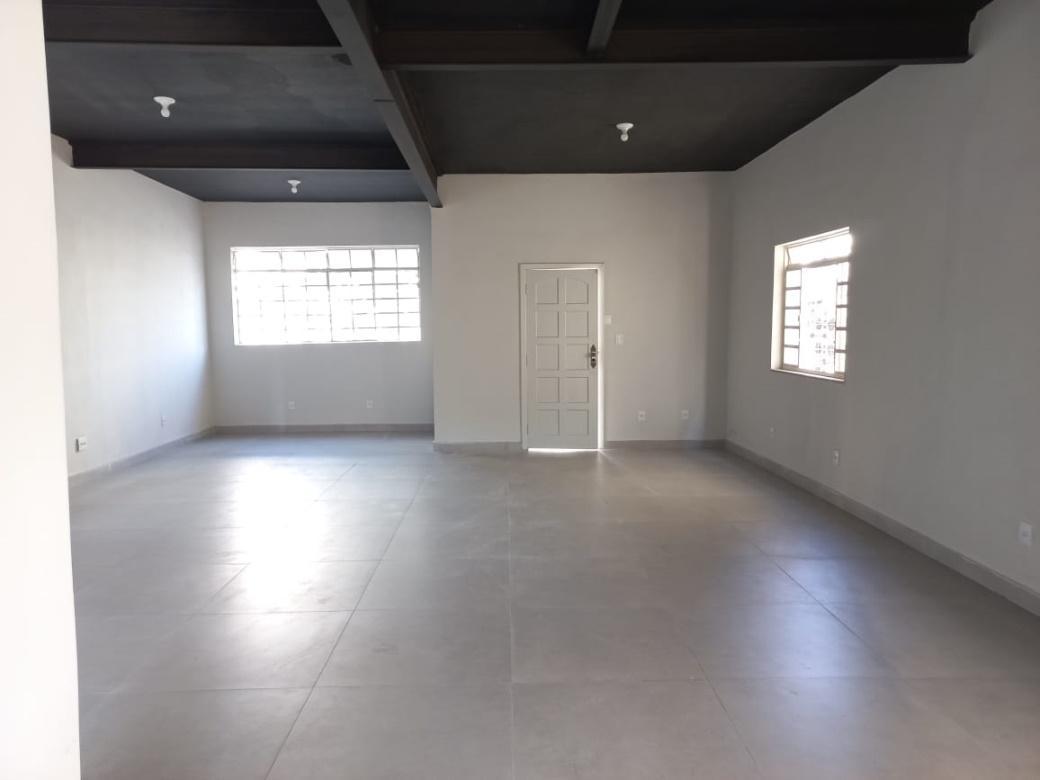 Casa Comercial, Prado, 1 Quarto, 1 Vaga