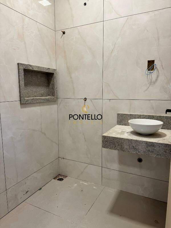Casa, São Cristóvão, 2 Quartos, 2 Vagas, 1 Suíte