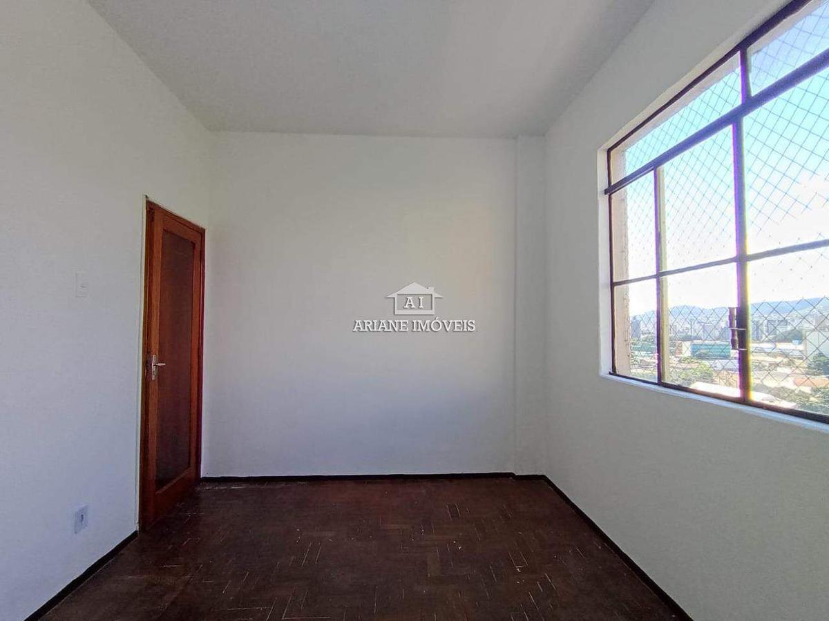 Apartamento, Centro, 2 Quartos, 0 Vaga