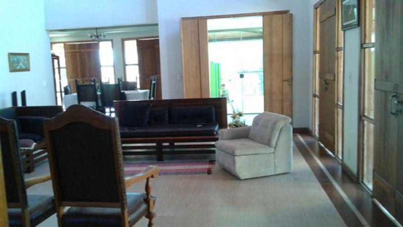 Casa, Braúnas, 4 Quartos, 6 Vagas, 1 Suíte