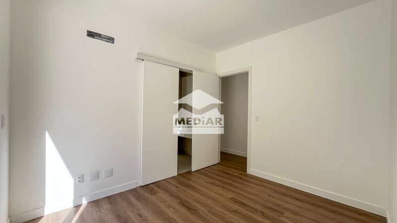 Apartamento, Cruzeiro, 4 Quartos, 4 Vagas, 2 Suítes