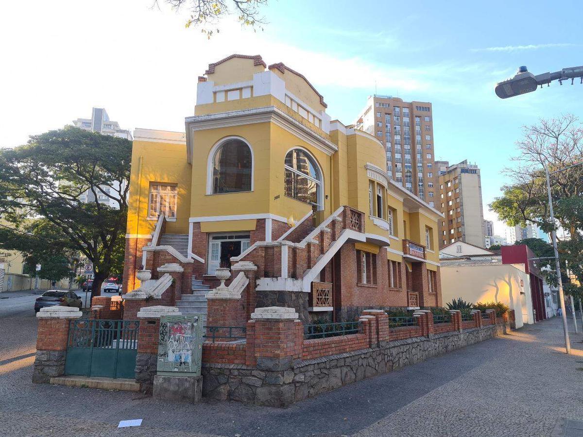 Casa, Funcionários, 0 Quarto, 0 Vaga