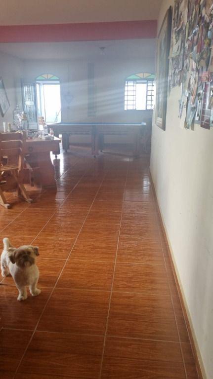 Fazenda, Ravena, 2 Quartos, 6 Vagas, 1 Suíte