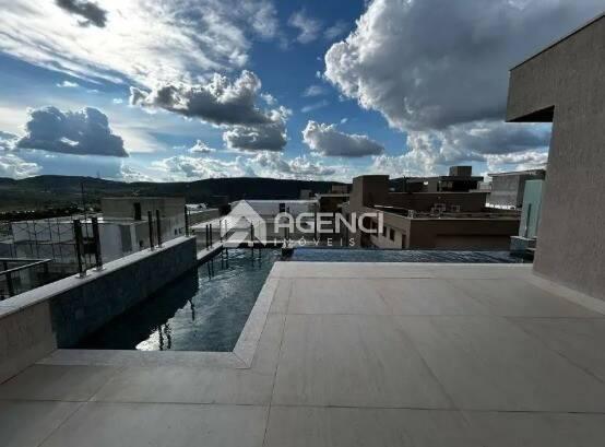 Casa em Condomínio, Alphaville - Lagoa dos Ingleses, 5 Quartos, 0 Vaga, 4 Suítes