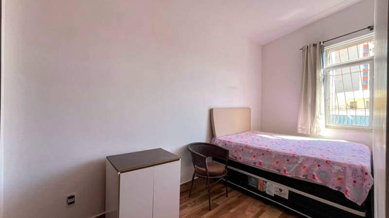 Apartamento, Floresta, 6 Quartos, 0 Vaga, 1 Suíte